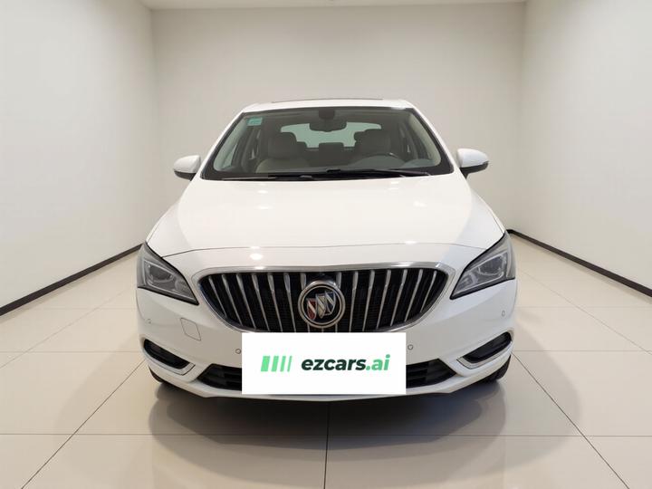 Verano 2015 Sedan 20T DCT Luxury photo 2