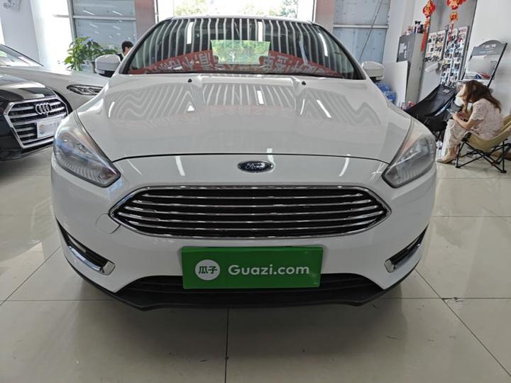Focus 2017 Sedan 1.6L AT Fashion photo 2