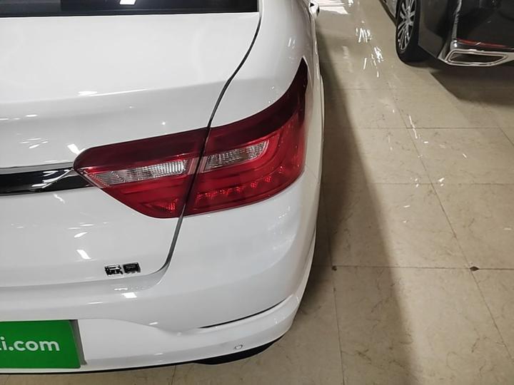 Vision 2020 Facelift 1.5L CVT photo 7