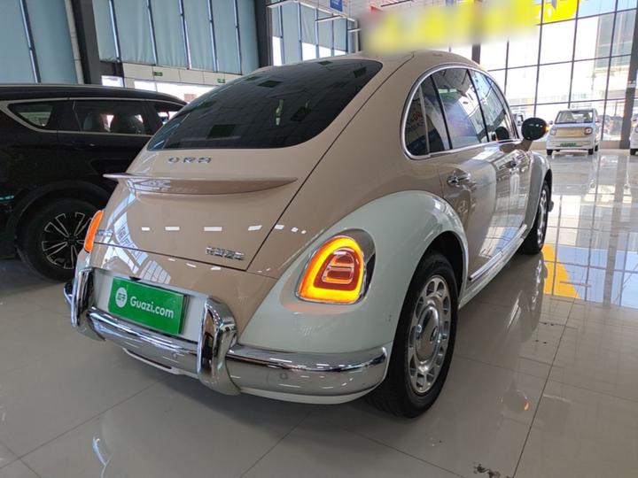 2023 401km Premium photo 4