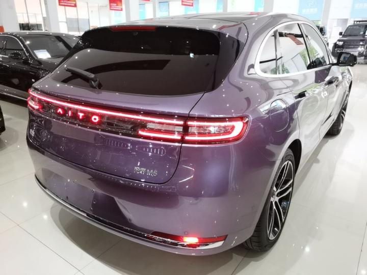 HIMA AITO M5 2025 EREV Ultra AWD photo 4