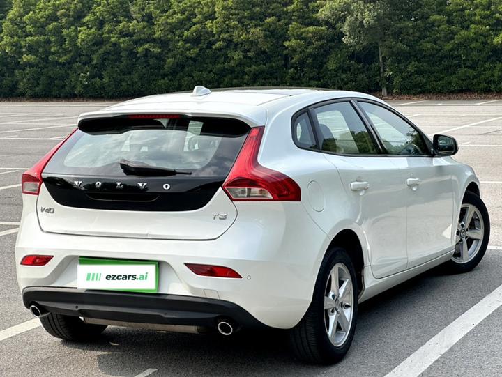 V40 2016 T3 photo 4