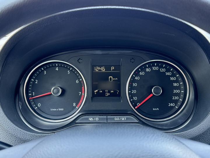 Polo 2014 1.6L AT Comfort photo 3