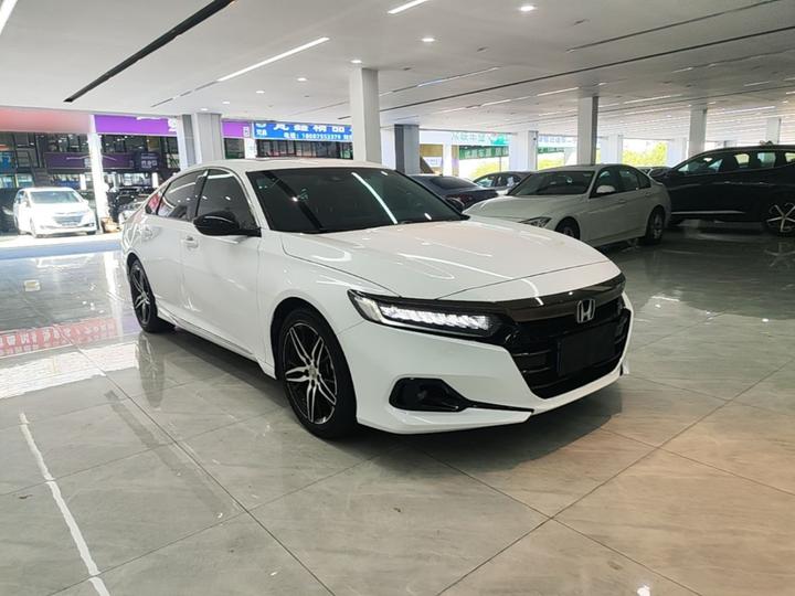 Accord 2022 260TURBO Phantom Night Premium photo 3