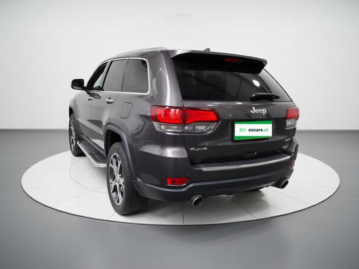 Grand Cherokee Imported 2020 3.0L Elite photo 4