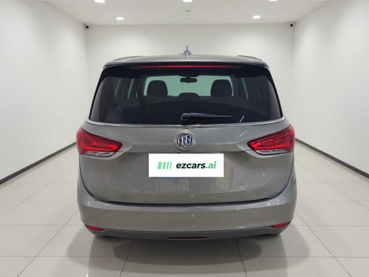GL6 2019 18T 6-Seater Premium China V photo 3