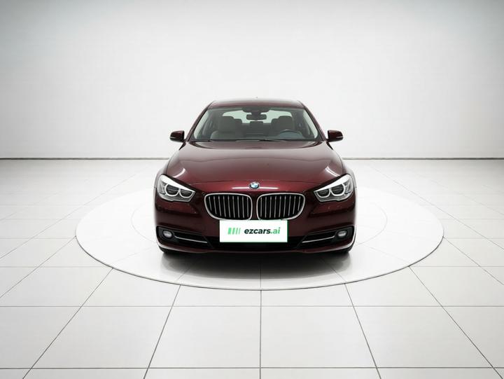 5 SeriesGT 2015 528i Leading photo 2
