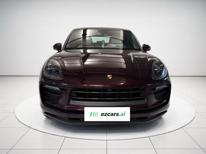 2023 Macan 2.0T photo 2