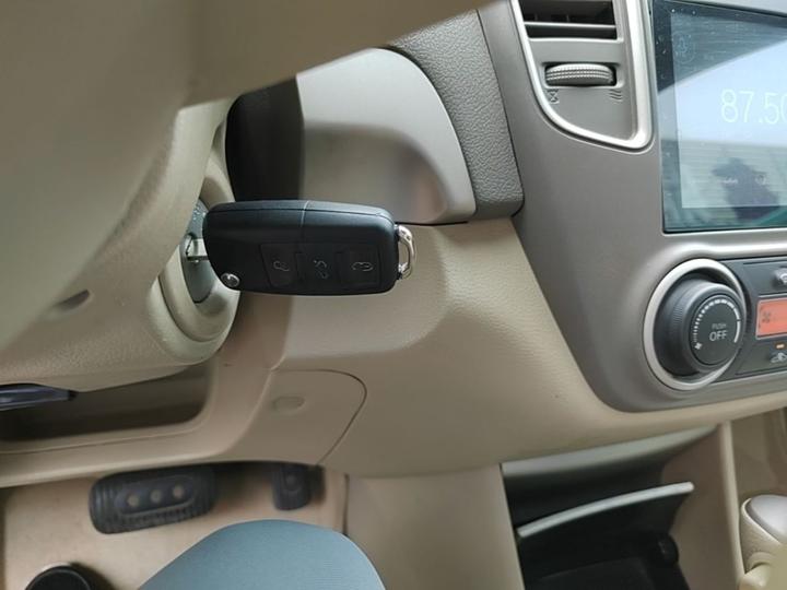 Sylphy 2016 Classic 1.6XE AT Comfort photo 8