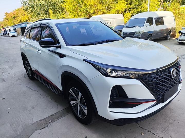 CS75 PLUS 2020 1.5T AT Luxury photo 3