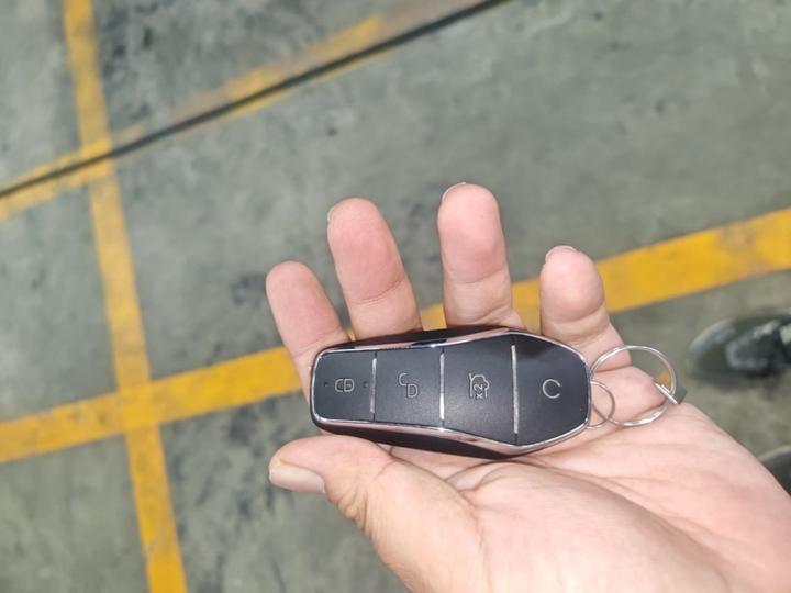 Hiace 05 EV 2025 520KM photo 8