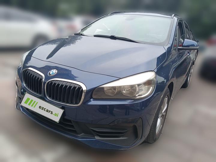2 Series Wagon 2018 218i Fashion