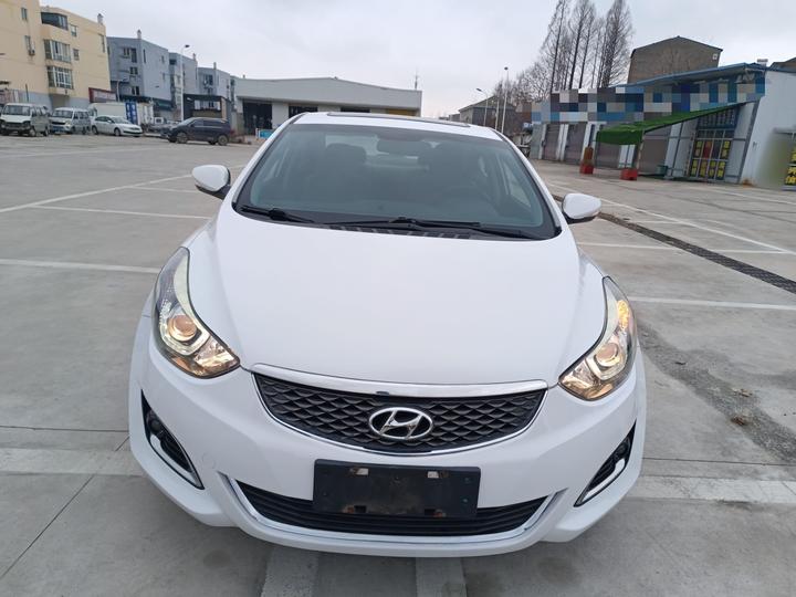 Elantra 2016 1.6L AT Premium photo 2