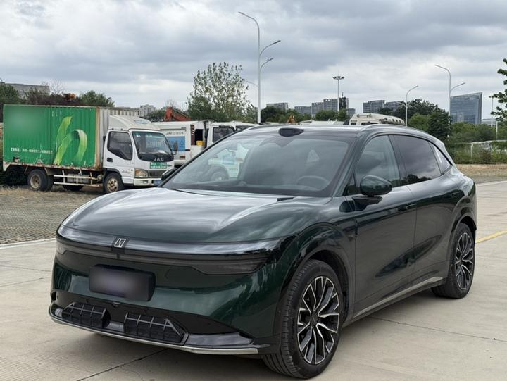 7X 2025 75kWh RWD ADAS