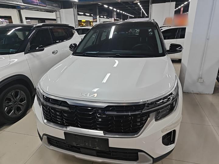 Seltos 2023 1.5L CVT Luxury photo 2