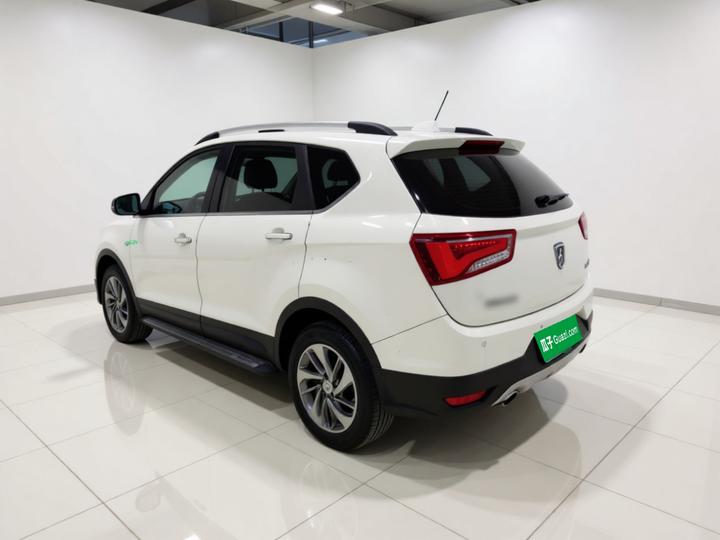 560 2015 1.8L MT Luxury photo 4
