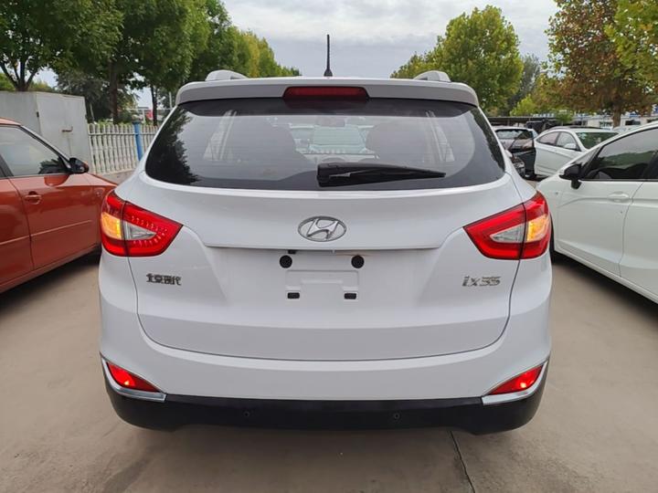 ix35 2015 2.0L AT RWD Smart IV photo 3