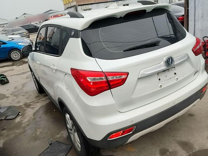 CS35 2017 1.6L MT Luxury photo 4