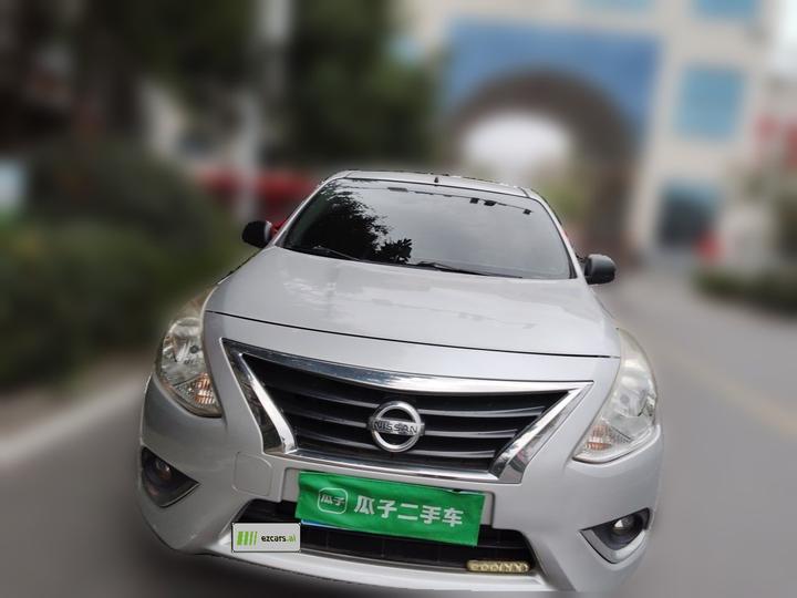 2015 1.5XE MT Comfort photo 2