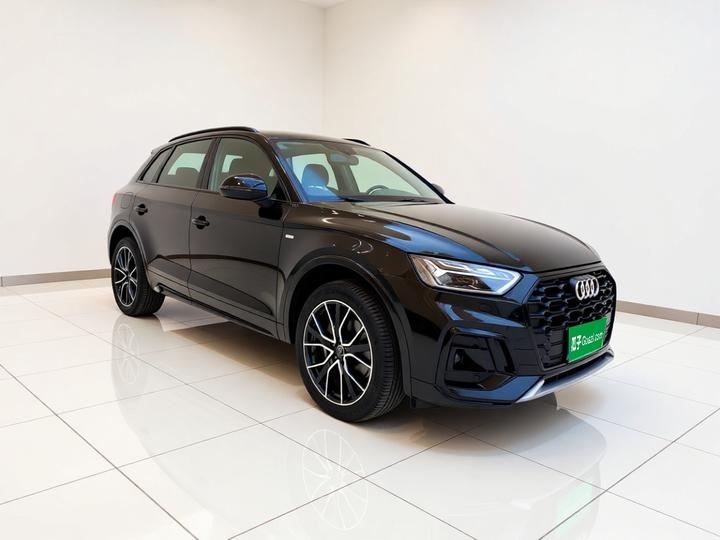 Q5L 2026 45 Collection 40 TFSI Luxury Dynamic photo 3