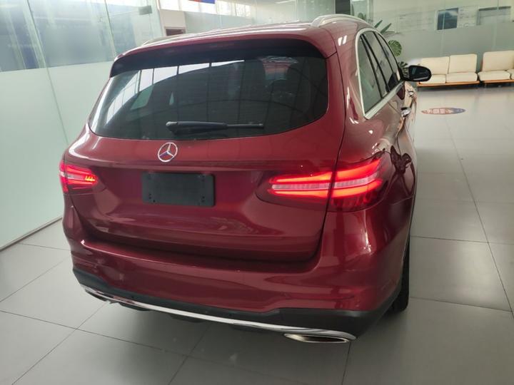 GLC 2017 GLC 260 4MATIC Luxury photo 3