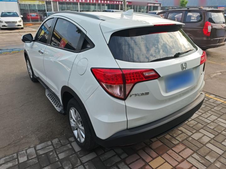 Vezel 2017 1.5L CVT RWD Comfort photo 4