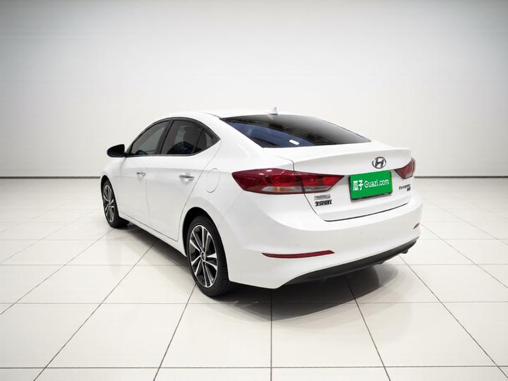 Elantra 2016 1.6L AT Smart Elite photo 4