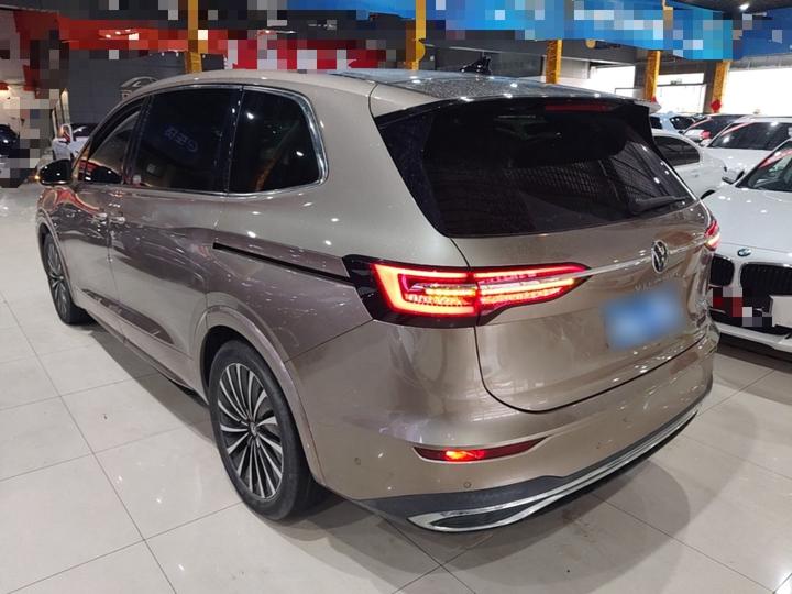 Viloran 2022 380TSI Premium photo 4