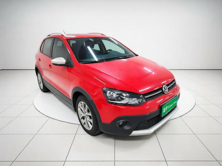 2014 1.6L Cross Polo AT photo 3