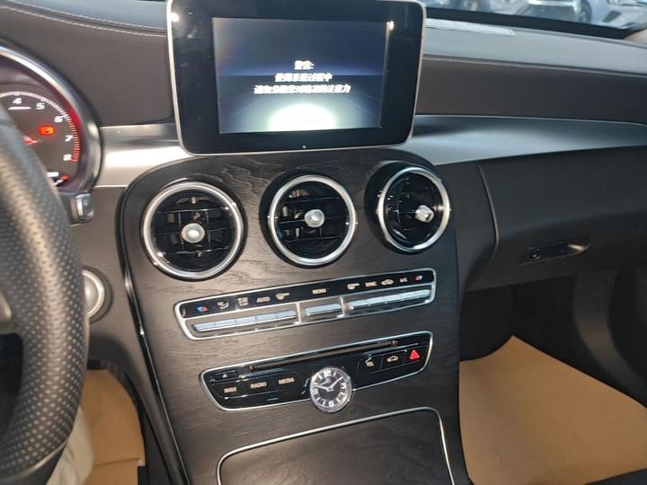 C-Class 2015 Facelift C 200 L Sport photo 5