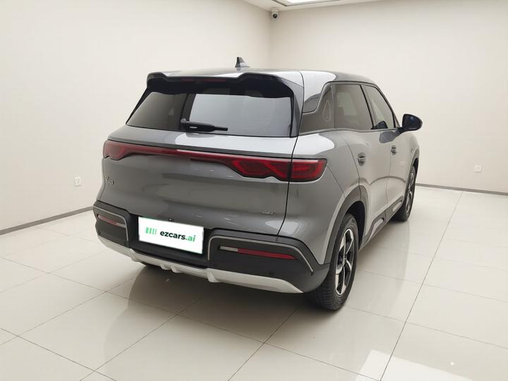 Yuan UP 2025 ADAS 401KM Leading photo 6