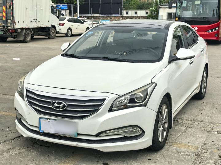 Mistra 2014 1.8L AT Smart GLS