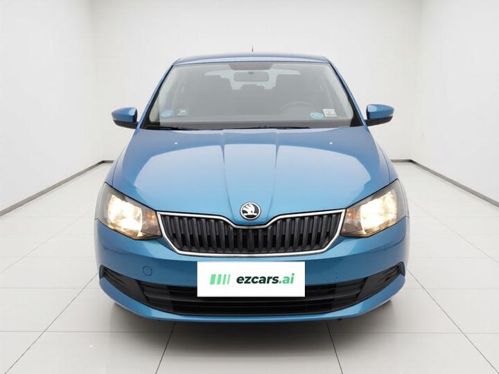 Fabia 2015 1.4L AT photo 2