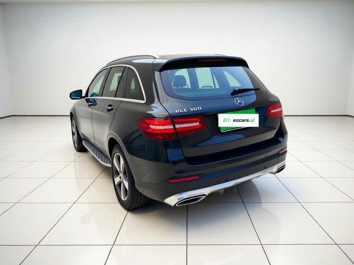 GLC 2016 GLC 300 4MATIC Dynamic photo 4