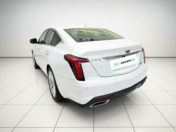 CT5 2022 28T Luxury photo 4