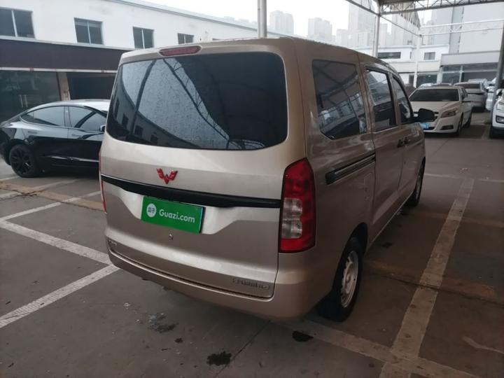 Wuling Hongguang V 2022 1.5L LAR photo 4