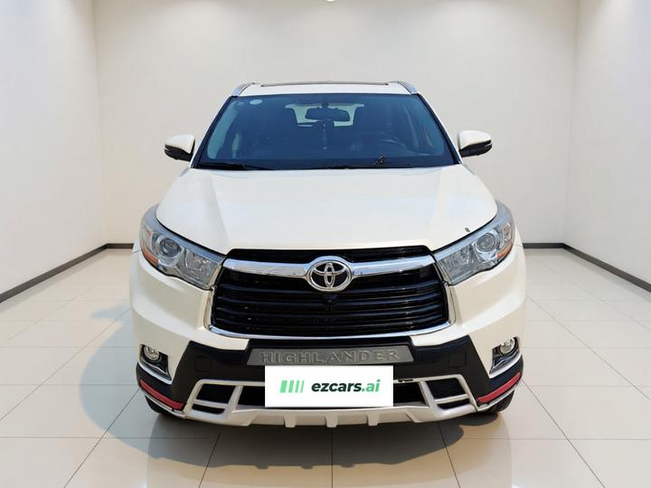 Highlander 2017 2.0T AWD Luxury 7-Seater photo 2