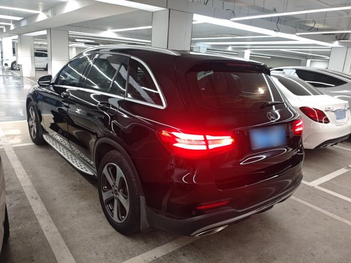 GLC 2017 GLC 260 4MATIC Luxury photo 4