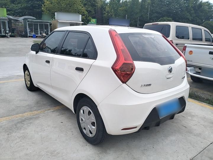 3 2016 1.3L MT Comfort photo 4