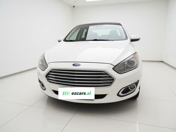 Escort 2017 1.5L AT Comfort photo 2