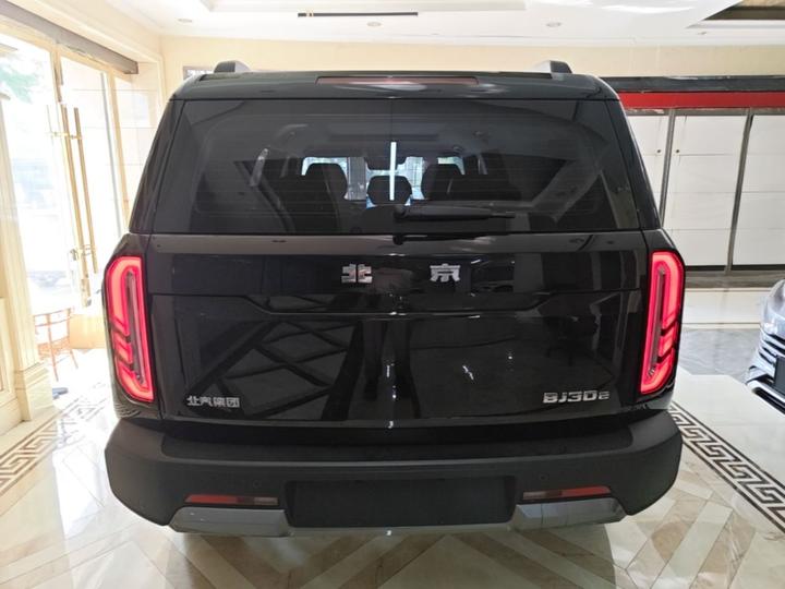 BJ30 2026 Wagon 1.5T Hybrid Standard photo 5