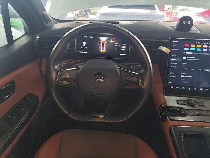 EC6 2020 615KM Performance photo 2