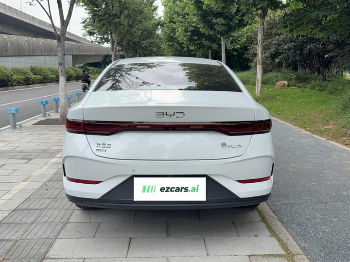 Qin PLUS 2025 DM-i ADAS 55KM Leading photo 3