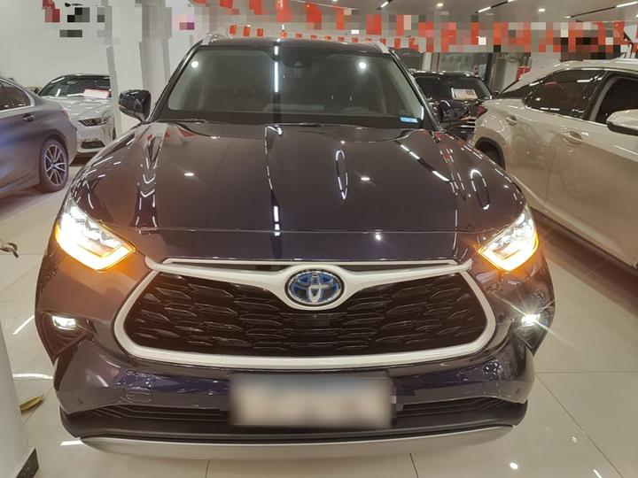 Highlander 2022 Hybrid 2.5L AWD Premium 7-Seater photo 2