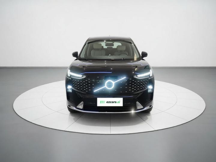 EM90 2025 Ultra 6-Seater photo 2