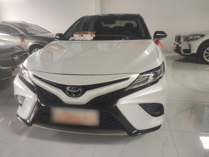 Camry 2018 2.0S photo 2
