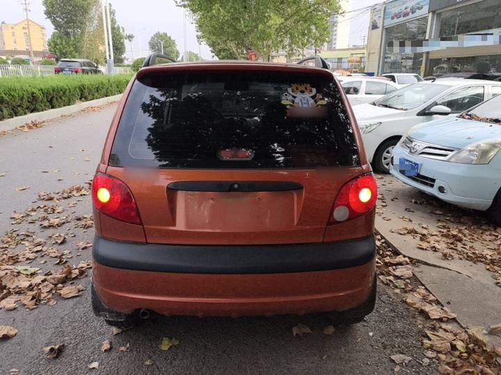 2012 Facelift 1.0L MT P-TEC Standard photo 3