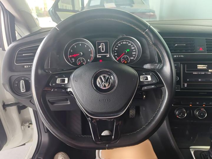Golf 2018 1.6L AT Comfort photo 6
