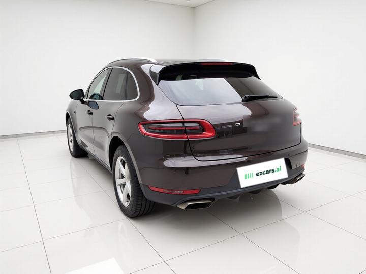 2016 Macan 2.0T photo 4