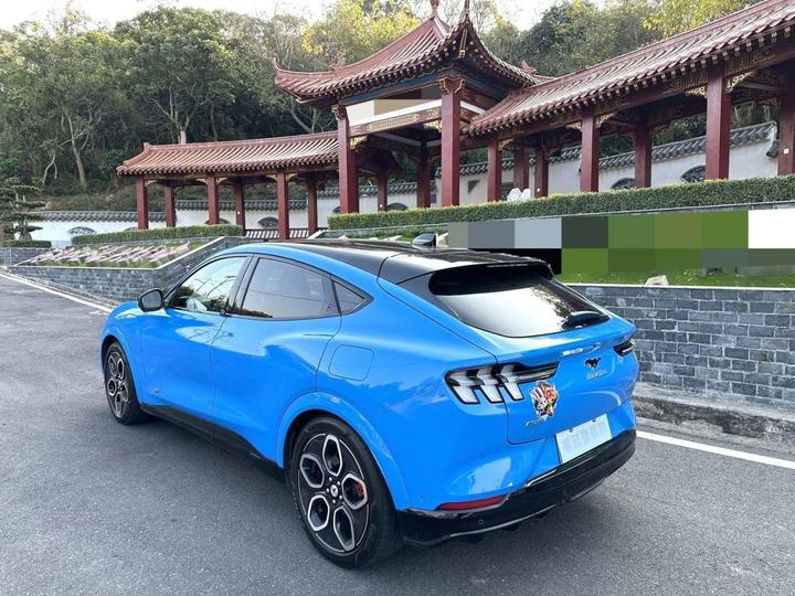 2021 GT photo 4